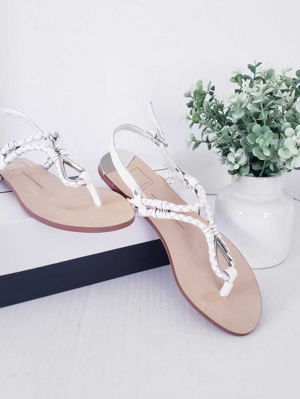 Dolce Vita White Leather Double Braided Woven T-Strap Thong Flat Sandal Size 9
